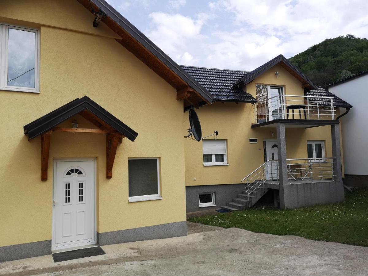 Apartmani Zubor บันยา โควิลยาชา ภายนอก รูปภาพ